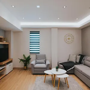 New Cozy By The Sea Διαμέρισμα